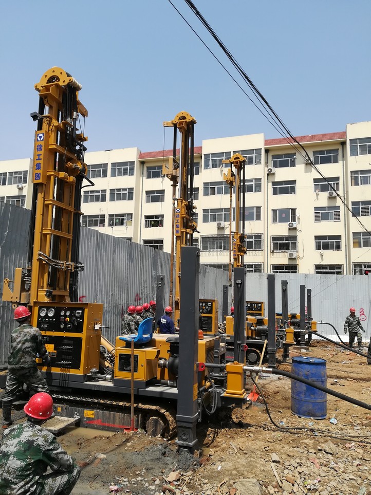 2018年5月，爱游戏深水井钻机群机在秦皇岛施工